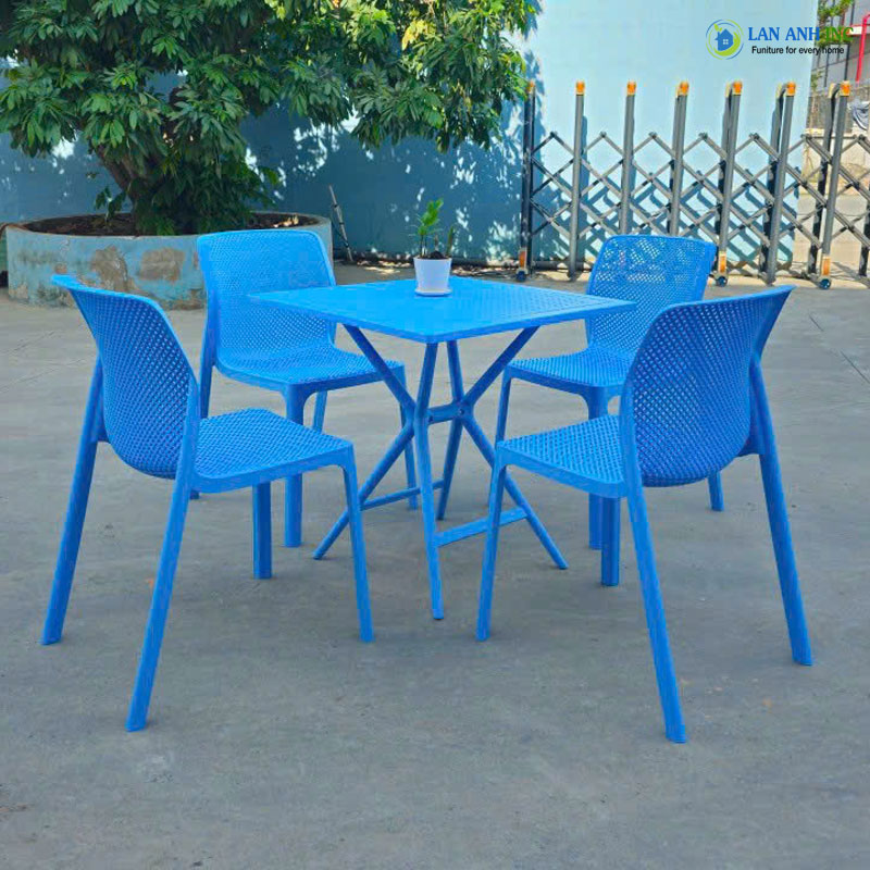 Bộ bàn vuông 4 Ghế nhựa đúc nguyên khối xếp chồng cafe nhà hàng bàn ăn gia đình MGH01 Bộ bàn vuông 4 Ghế nhựa đúc nguyên khối xếp chồng cafe nhà hàng bàn ăn gia đình MGH01