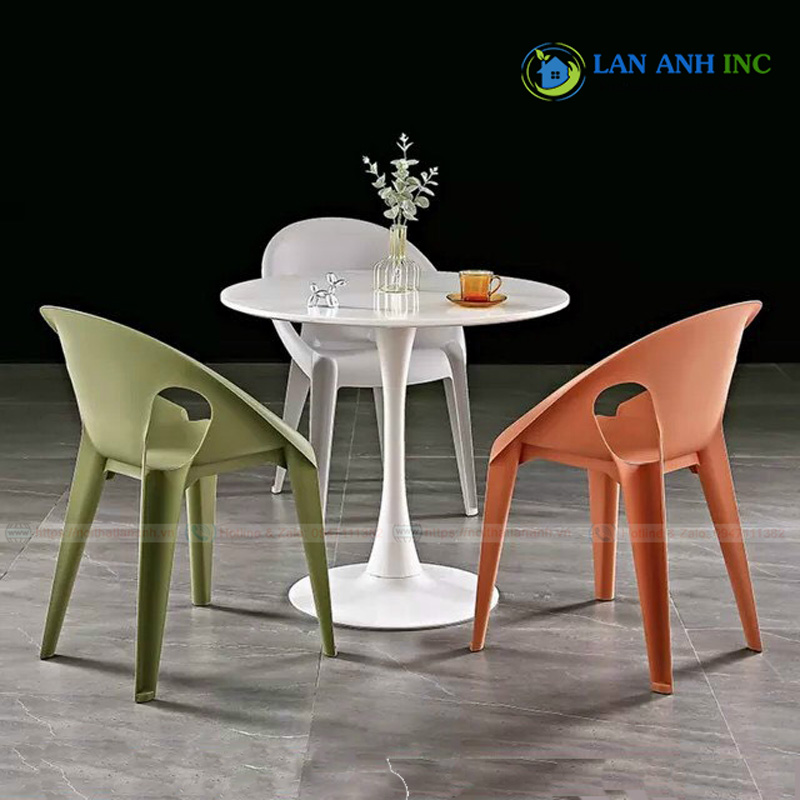 Bộ bàn ghế cafe nhà hàng tròn kết hợp 3 ghế nhựa đúc xếp chồng LA3019 Bộ bàn ghế cafe nhà hàng tròn kết hợp 3 ghế nhựa đúc xếp chồng LA3019