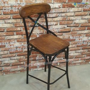 Ghe quay bar chan sat mat go hien dai 3