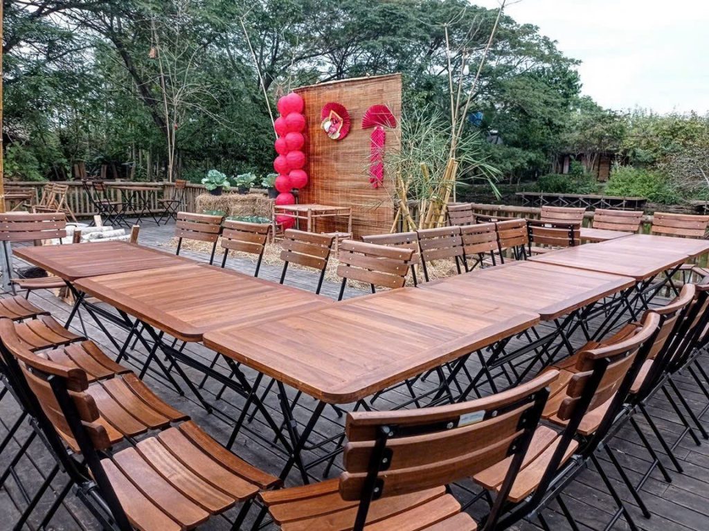 Bàn cafe, bàn ăn dài gỗ nan chân sắt sơn tĩnh điện LAPX081 dùng được cho không gian ngoài trời Bàn cafe, bàn ăn dài gỗ nan chân sắt sơn tĩnh điện LAPX081 dùng được cho không gian ngoài trời