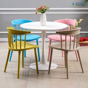 bo ban cafe go chan sat tron 4 ghe nhua duc dep BBCF62 2