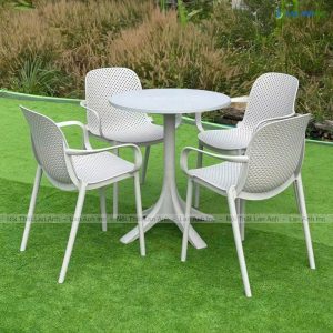 Alternative view of Bộ Bàn Ghế Cafe Nhựa Tròn 4 Ghế Nhựa Đúc Có Tay BBCF43