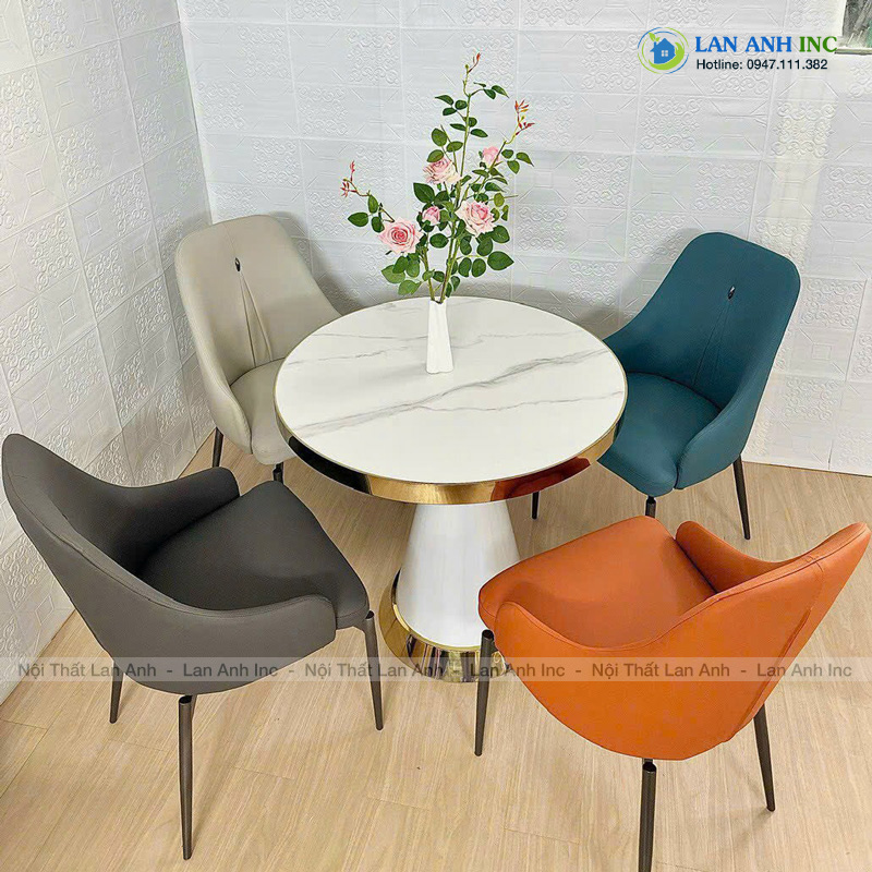 Bộ bàn ăn 4 ghế ăn bọc da chân sắt cao cấp LIAM Bộ bàn ăn 4 ghế ăn bọc da chân sắt cao cấp LIAM