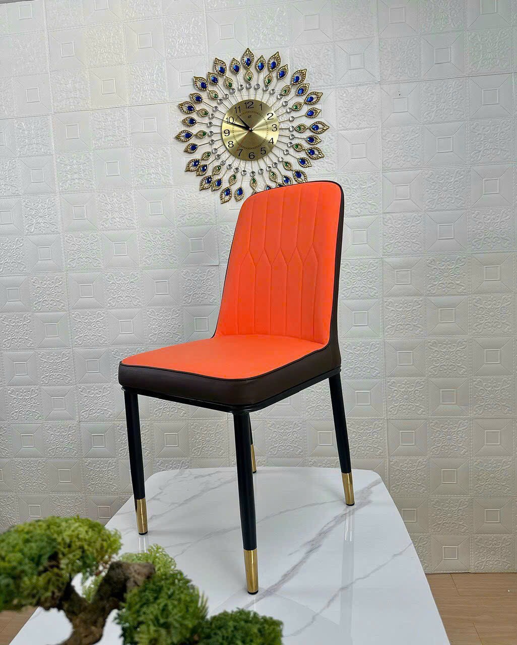 Ghế ăn bọc da chân sắt Monet LA28B2 Ghế ăn bọc da chân sắt Monet LA28B2