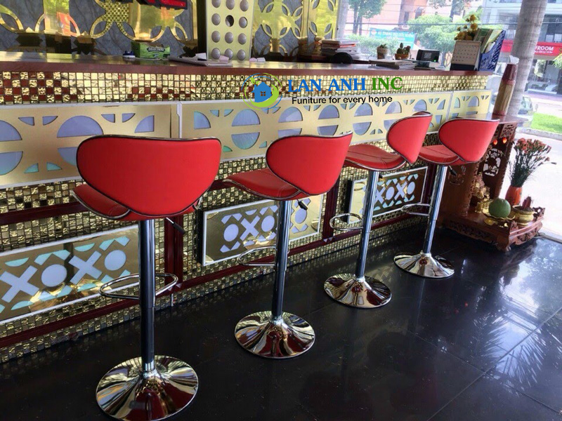 Ghế quầy bar cánh bướm mặt da nâng hạ cao cấp màu đỏ. Ghế quầy bar cánh bướm mặt da nâng hạ cao cấp màu đỏ.