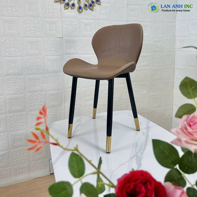Ghế ăn bọc da chân sắt PITA LA61 Ghế ăn bọc da chân sắt PITA LA61