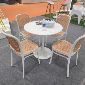 Bộ Bàn Cafe Tròn 4 Ghế Nhựa Đúc Giả Mây BBCF41 z6458267634664 1e06361a69f473656db1cdd3266eeebe
