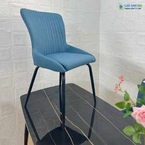 Alternative view of Ghế ăn bọc vải giả da chân sắt Sheraton LA49