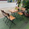 Bo ban ghe cafe xep gon ngoai troi go chan sat cao BBCF22 2