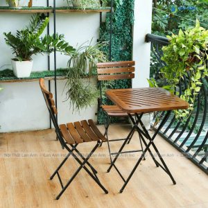 Bộ bàn cafe vuông gỗ nan chân sắt 2 ghế cao xếp gọn BBCF32