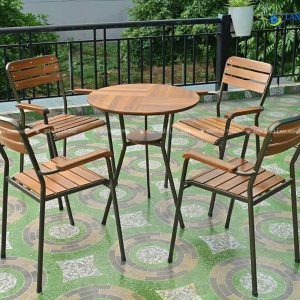 Alternative view of Bộ bàn cafe gỗ tròn 4 ghế ghế chân sắt có tay BBCF03