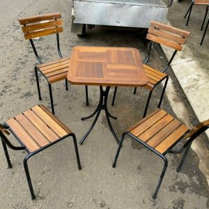Alternative view of Bộ bàn ghế cafe ngoài trời 4 ghế gỗ chân sắt cao BBCF13