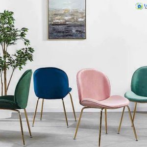 Ghế ăn bọc nỉ nhung chân sắt Gubi LA29B z4766120926602 132239cb89c380d635fd98a5bca0ea3f