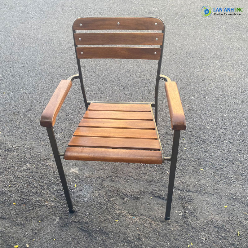 Ghế cafe nan gỗ chân sắt cao đẹp hiện đại moon 5 Ghế cafe nan gỗ chân sắt cao đẹp hiện đại moon 5