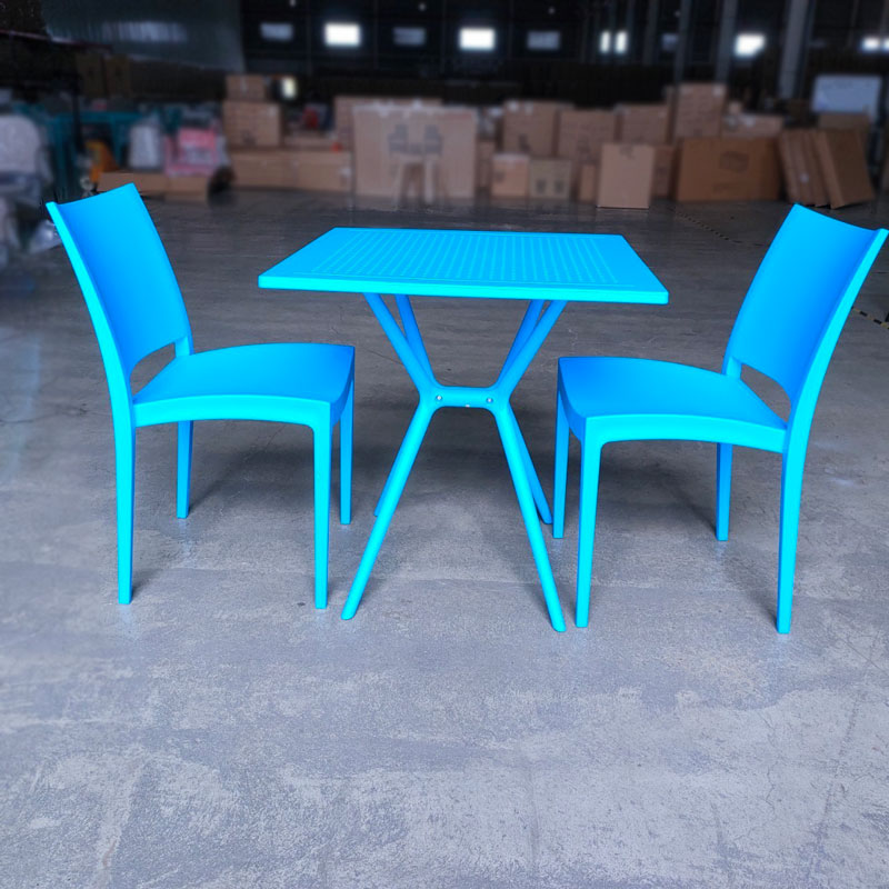 Bộ bàn cafe BBCF108 nhựa đúc nguyên khối. Bộ bàn cafe BBCF108 nhựa đúc nguyên khối.